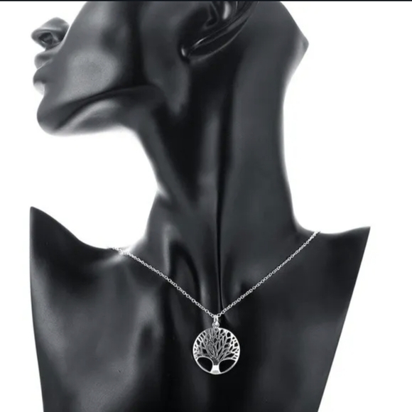 Elegant Silver Tree of Life Necklace and Earring Set - Picture 4 of 5